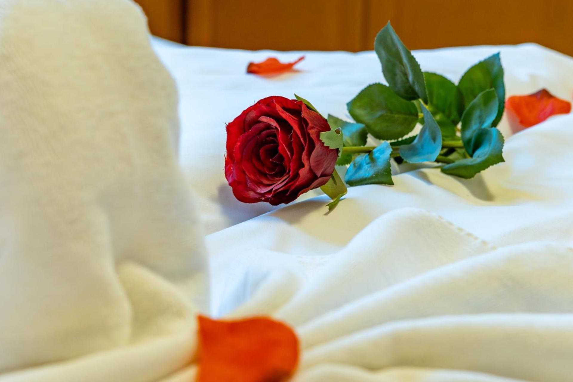 Hotel Barbakan Печ Екстериор снимка
