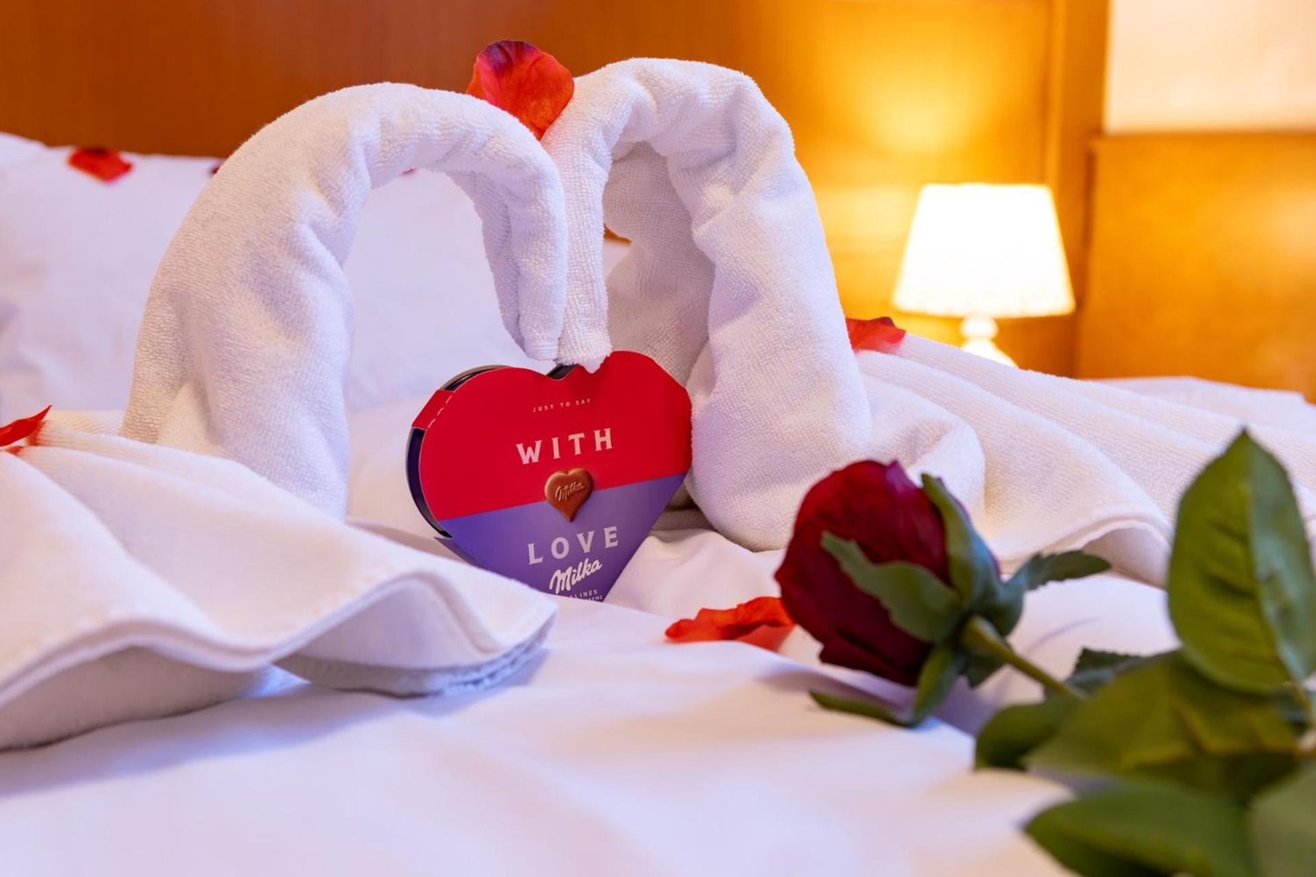 Hotel Barbakan Печ Екстериор снимка