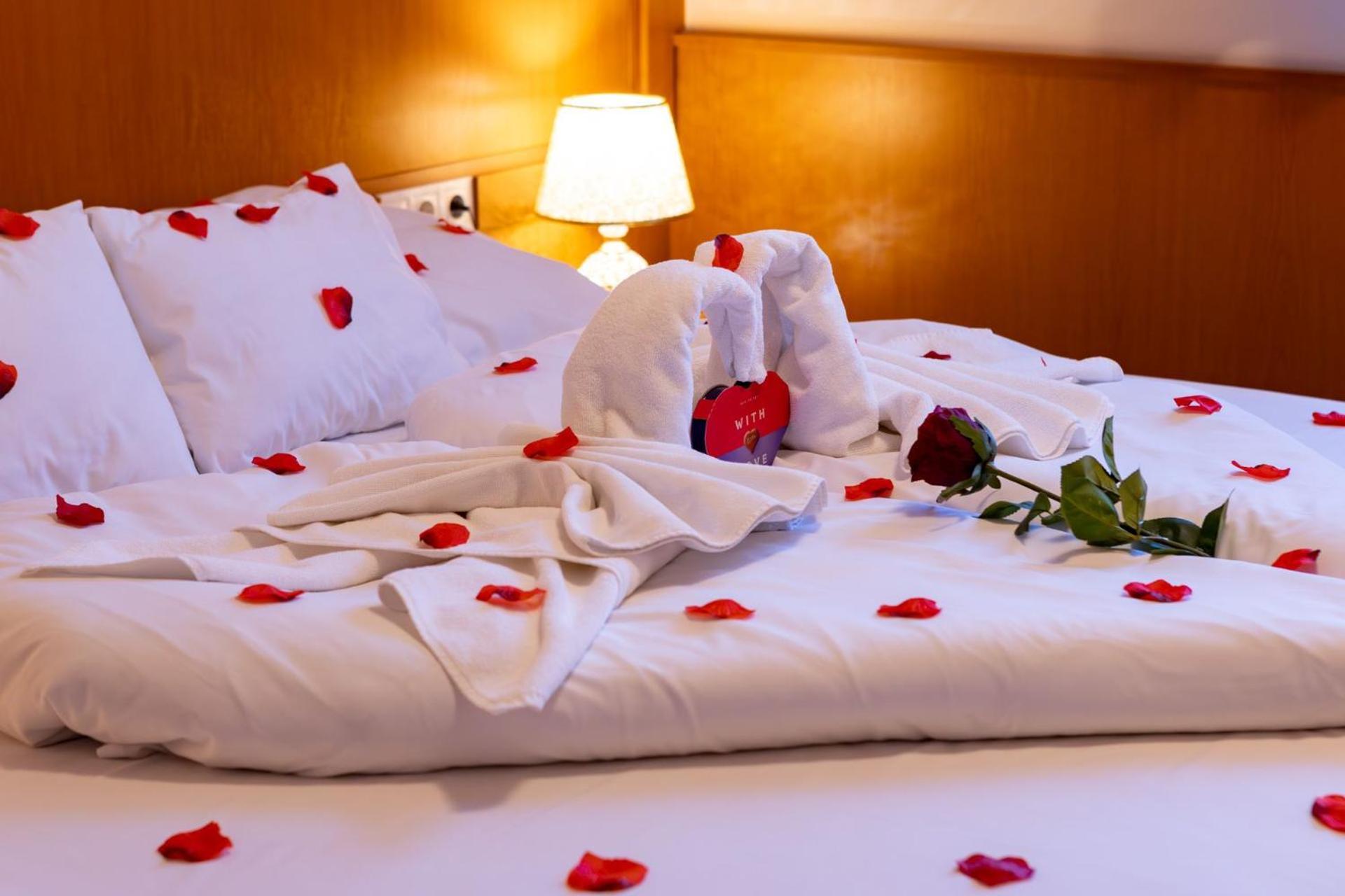 Hotel Barbakan Печ Екстериор снимка